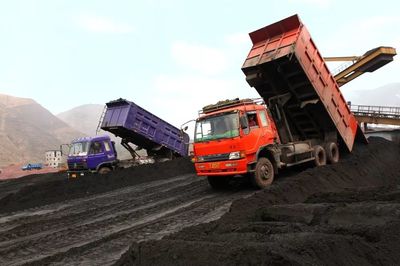鐵路運輸停擺危機下，攀鋼原燃料供應(yīng)鏈的挑戰(zhàn)與廣告設(shè)計的應(yīng)對策略